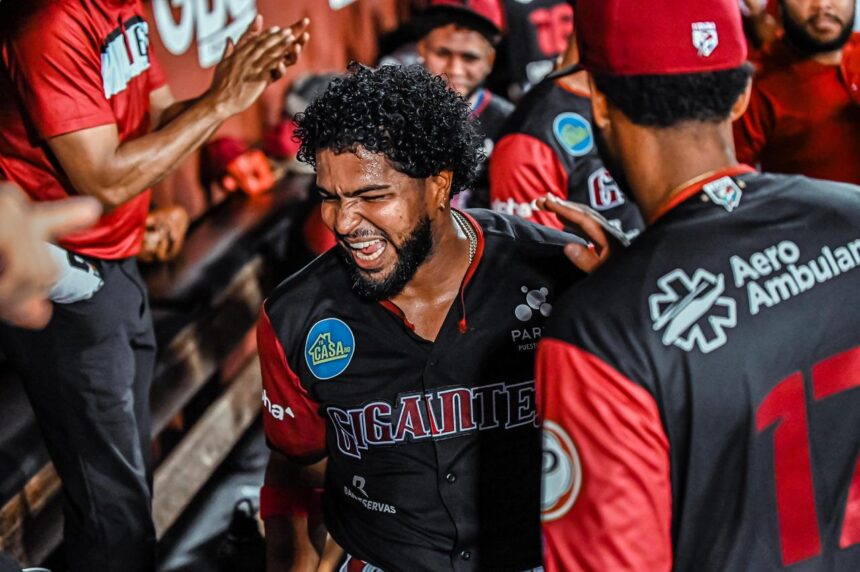 Gutiérrez y Franco lideran triunfo de Gigantes sobre Estrellas