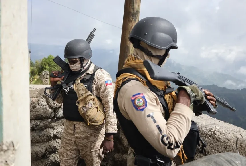 Ataque de banda en Haití deja 20 muertos y 500 casas quemadas