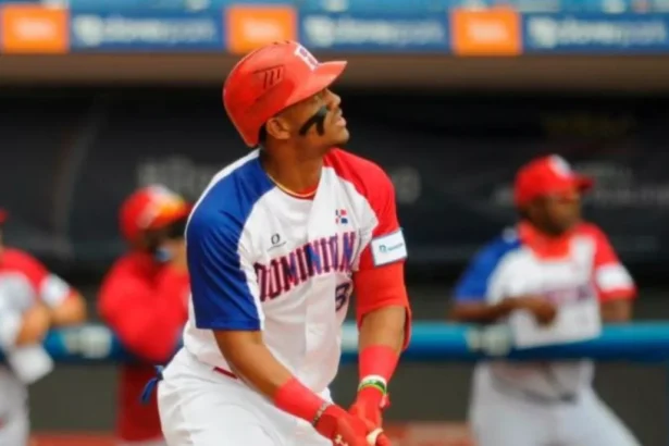 Julio Rodríguez refuerza a Dominicana para el Clásico Mundial 2026