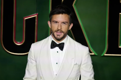 Jonathan Bailey, elegido el hombre más sexy del mundo por People