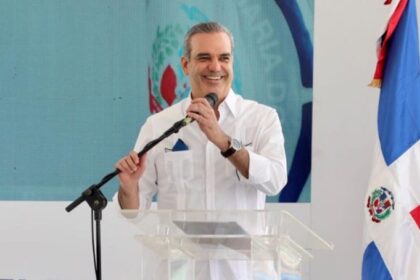 Abinader impulsa desarrollo turístico de Samaná con nuevas obras