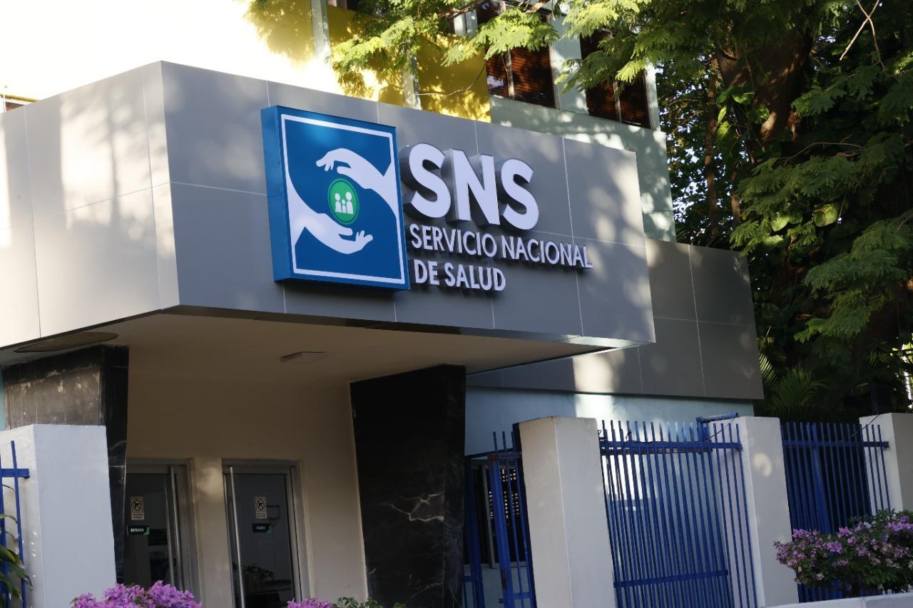 Gobierno finaliza aumento salarial del 25% a médicos dominicanos