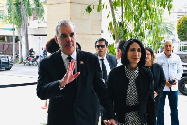 Luis Abinader destaca legado de Ramón Alburquerque en el gobierno