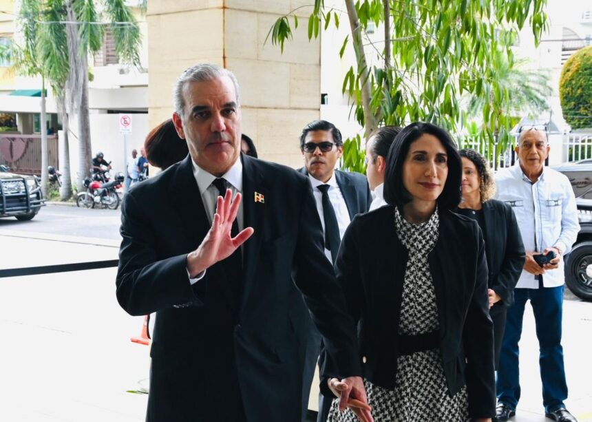 Luis Abinader destaca legado de Ramón Alburquerque en el gobierno