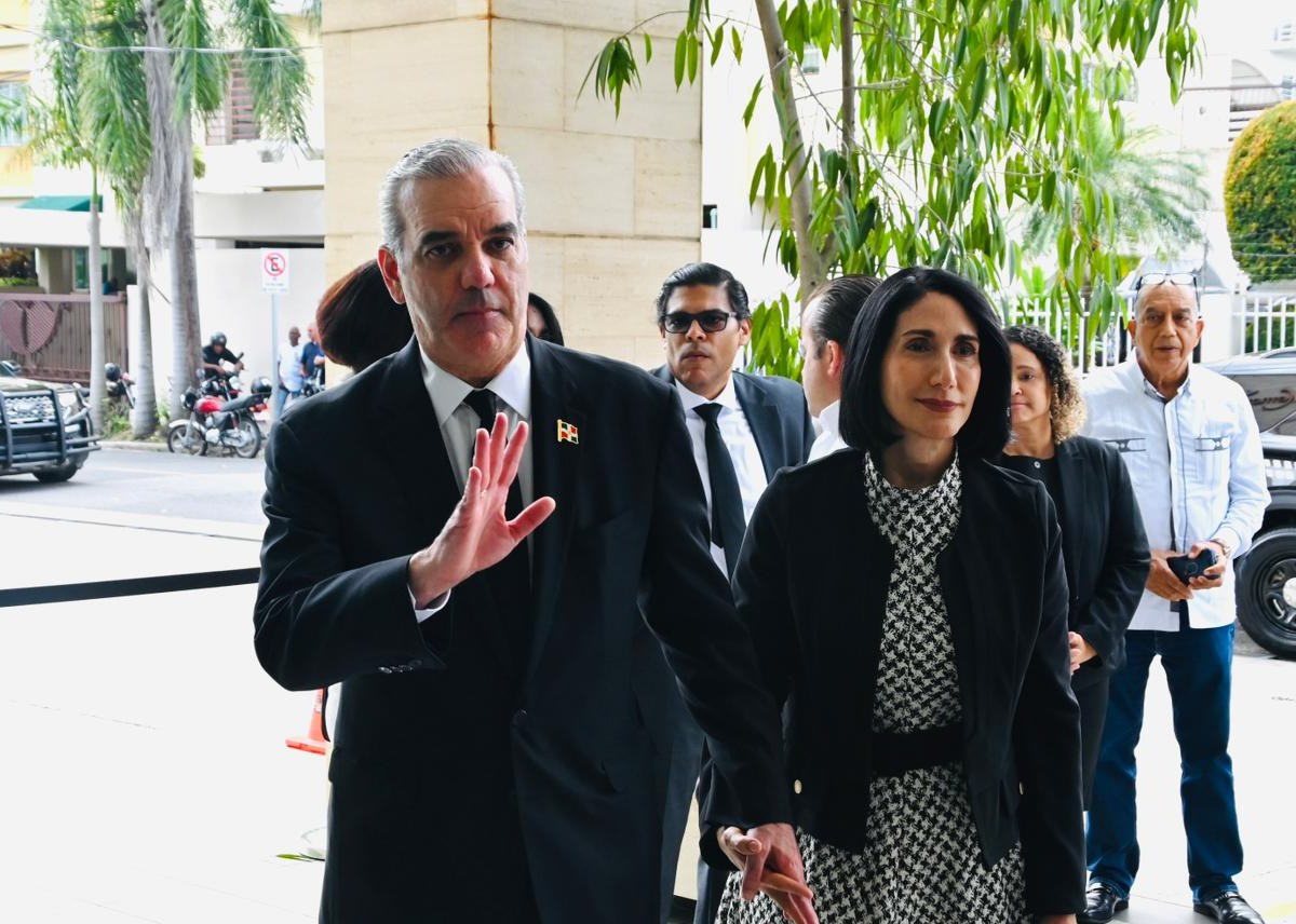 Luis Abinader destaca legado de Ramón Alburquerque en el gobierno