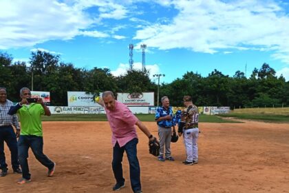Ángel Estrella logra dos victorias en Liga de los Sapos Santiago