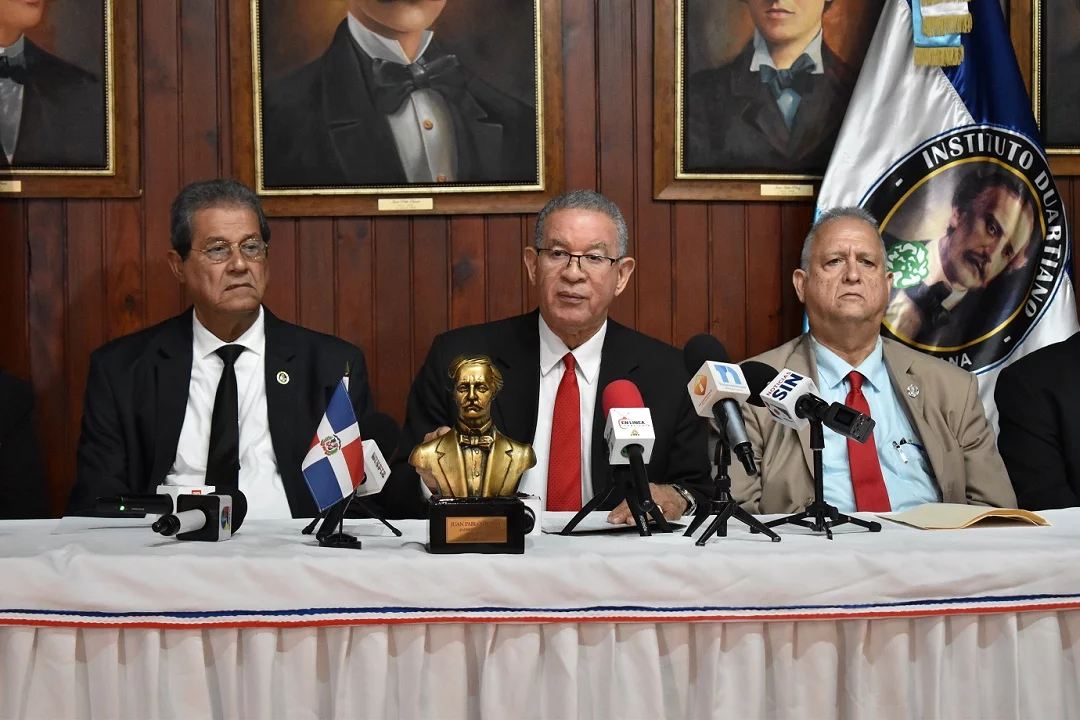 Instituto Duartiano alerta sobre soberanía ante aeronaves de EE.UU.